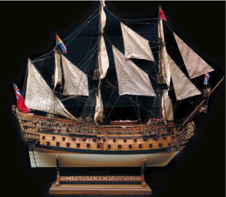 Modellini di barche in scatola, c'è chi  li costruisce e chi li fa diventare capolavori