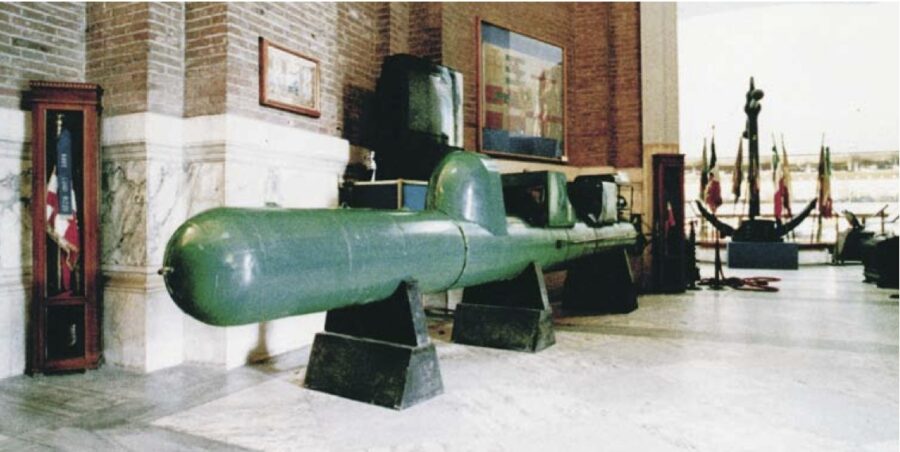 Sacrario delle bandiere, gli stendardi  che raccontano la Marina militare