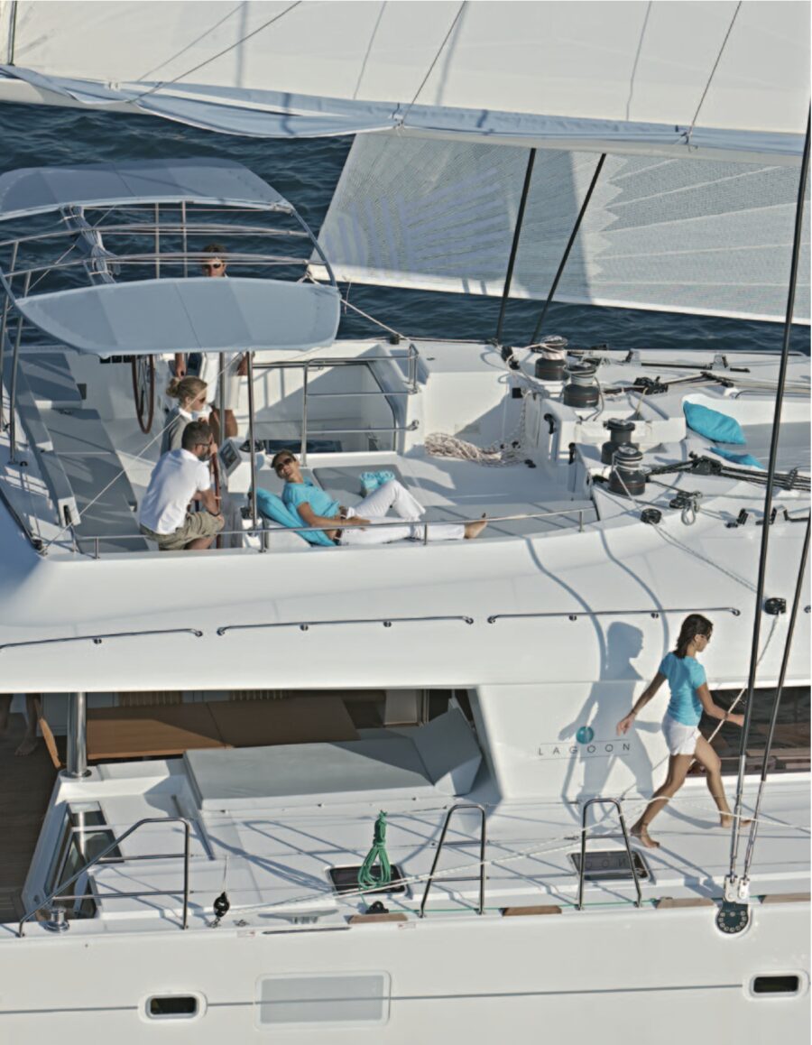 Lagoon 620, il grande catamarano  che fa grandissima la vacanza a vela