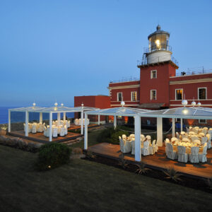 Faro Capo Spartivento illumina  d’immenso la vacanza in Sardegna