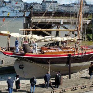 Ventimila leghe sotto i mari?  Jules Verne lo scrisse sopra il mare