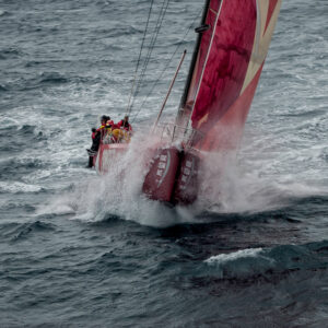 I kiwi di Camper dominano la quinta regata in-port della Volvo Ocean Race