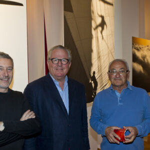 Parigi applaude Carlo Borlenghi, fotografo delle leggende del mare
