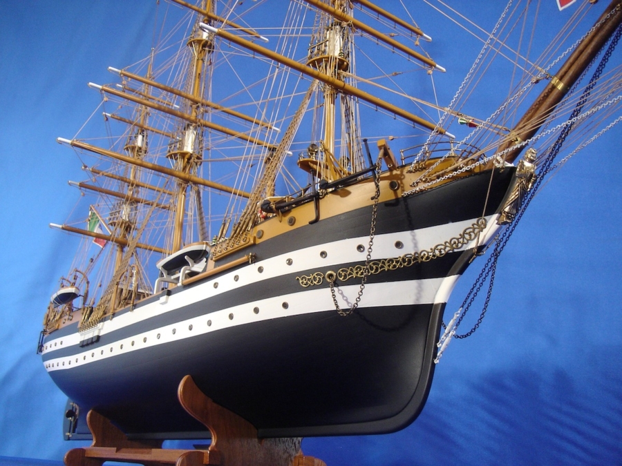 Castellanza respira "Aria di mare"  con la mostra dei modellisti dell'Anvo