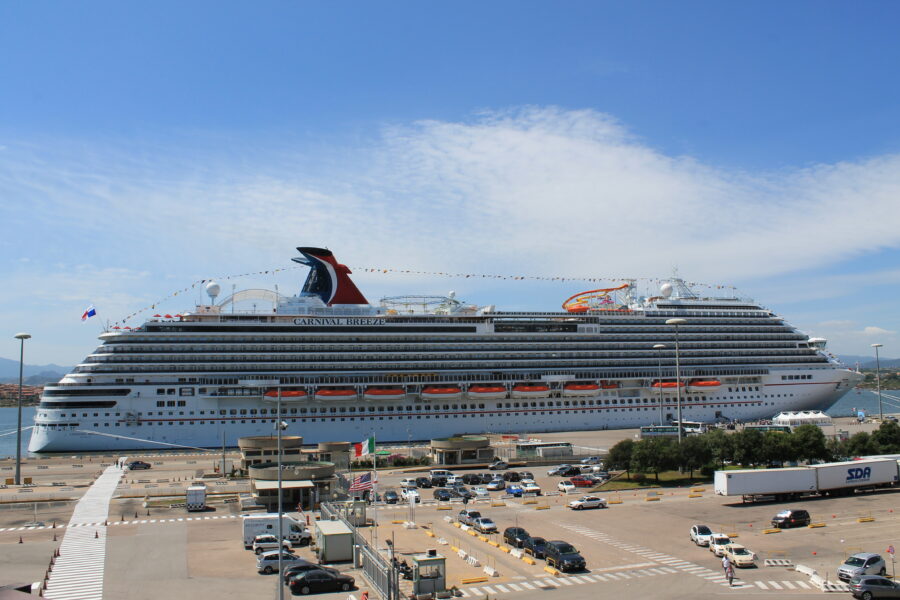 Olbia festeggia l'arrivo della Breeze,  la nuova ammiraglia di Carnival Cruise Line