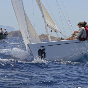 Coppa Europa Smeralda 888, Smeralda V vince  calando un fantastico poker di regate