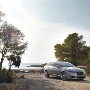 Rapallo, Loano, Punta Ala, Cala Galera:  approdate al timone di una… Jaguar