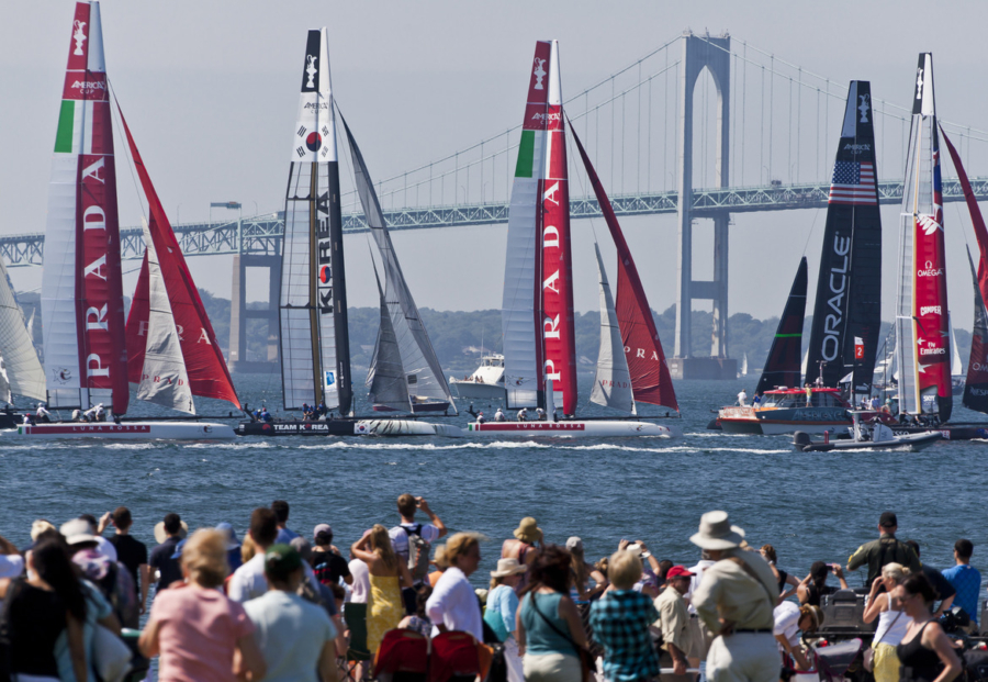 Newport, patria dell'America's Cup,  s'inchina davanti a Luna Rossa-Piranha