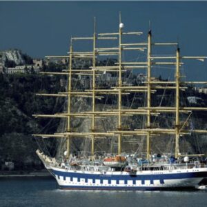 La crociera in veliero non ha bisogno  di creare emozioni artificiali