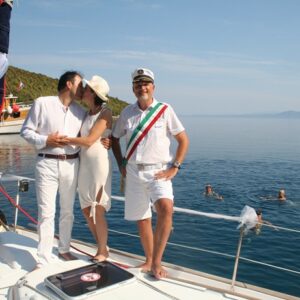 Matrimoni in alto mare? Ecco come  dirsi sì in Adriatico in mezzo alle onde