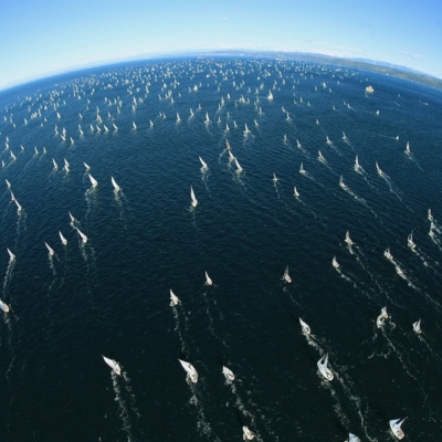 Barcolana, la regata con più velisti  in Europa spiega le vele anche in Internet