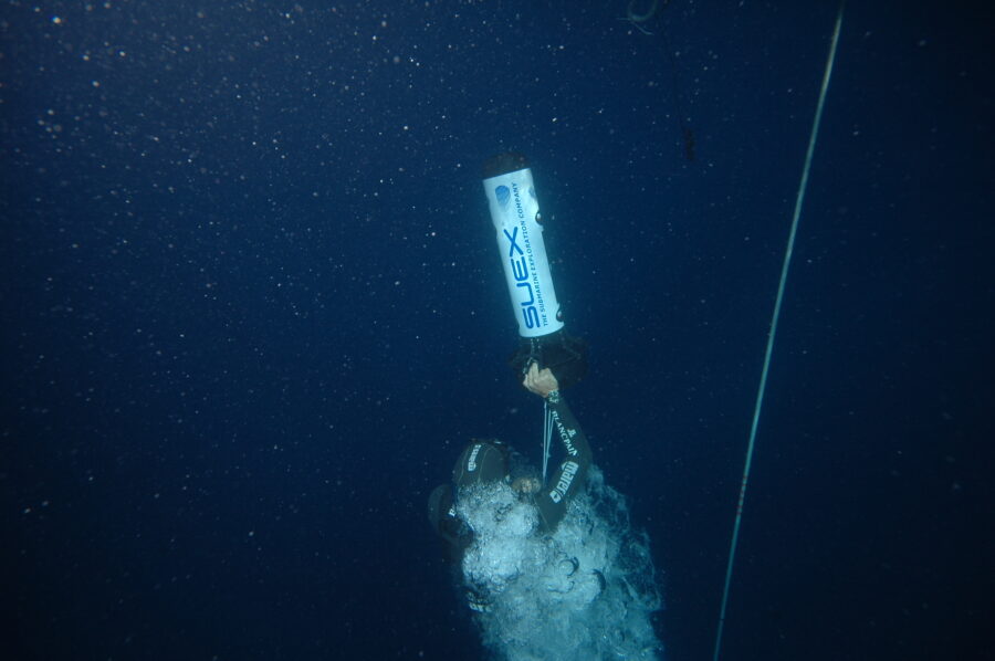Gianluca Genoni in apnea a -160 metri:  è il suo 17° record mondiale