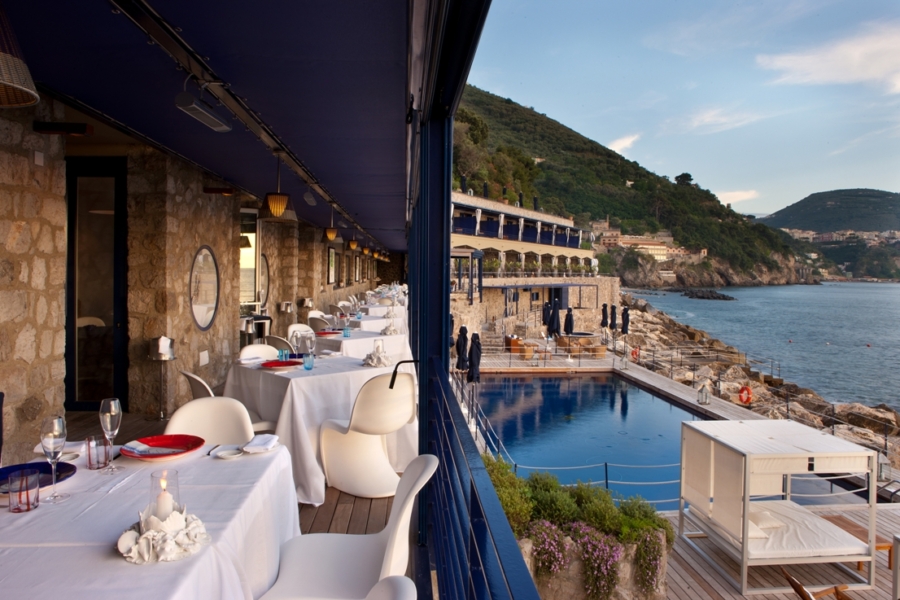 Ristorante Maxi, a tavola l'occhio vuole la sua  parte? Qui anche la vista sul mare è squisita