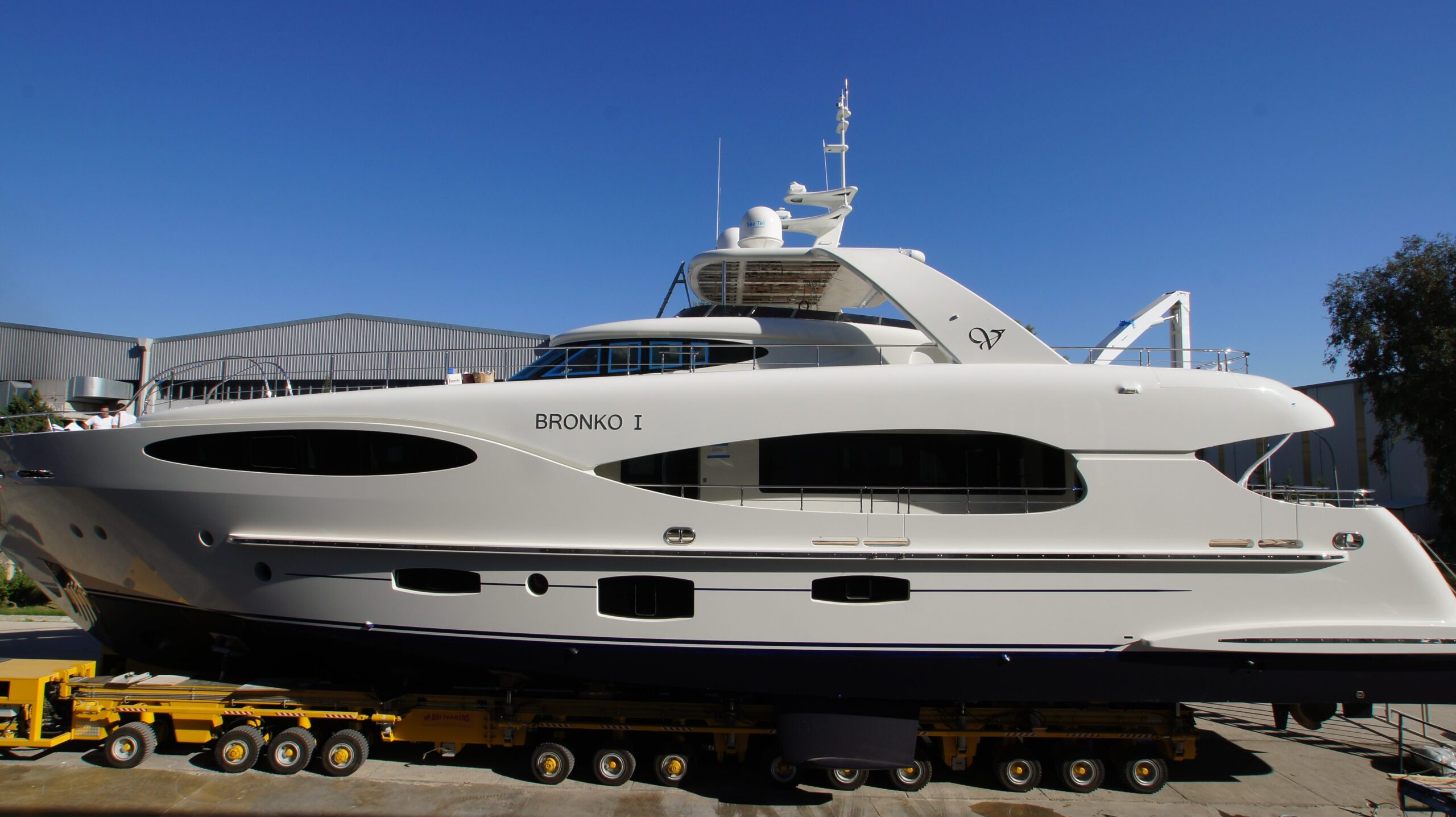 Bronko I, la linea Vulcan di Vicem  erutta eleganza e tecnologia