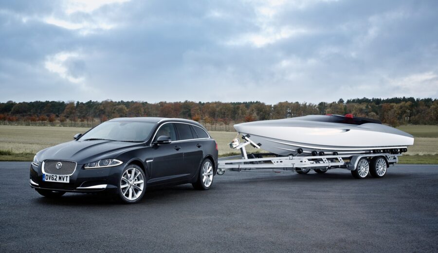 Il miglior tender sulla terraferma?  È La Jaguar XF Sportbrake