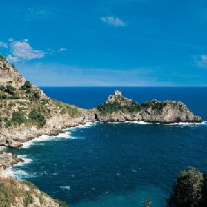 Toglietemi tutto, ma non la vacanza.  Gli italiani non rinunciano al mare