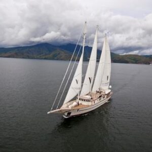 C’è un veliero degli Anni 20 che naviga  in un mare di whisky scozzese