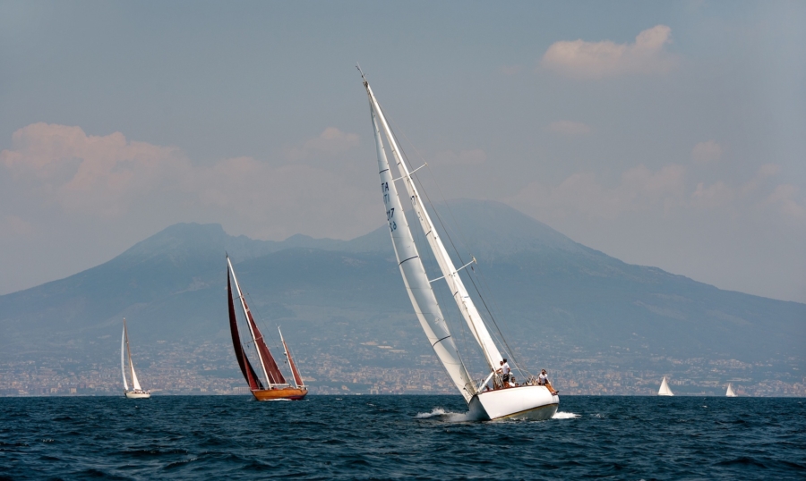 Vele d'epoca, Napoli ricomincia da 10  col Panerai classic yachts challenge