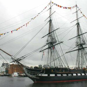 La nave che faceva rimbalzare le palle  di cannone “fregò” le fregate inglesi…