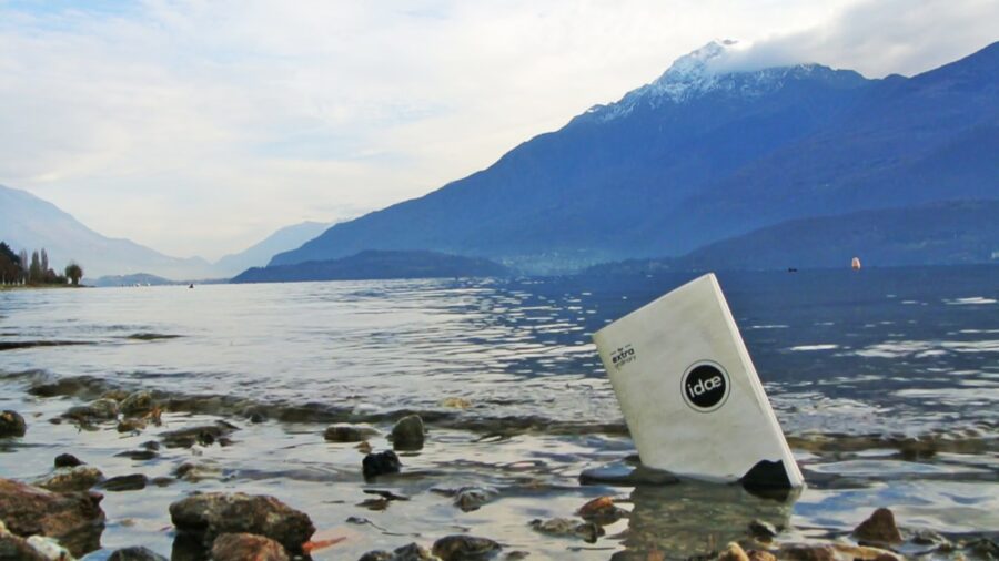 Scrivere sott'acqua? Col block notes  subacqueo di Idae niente è impossibile