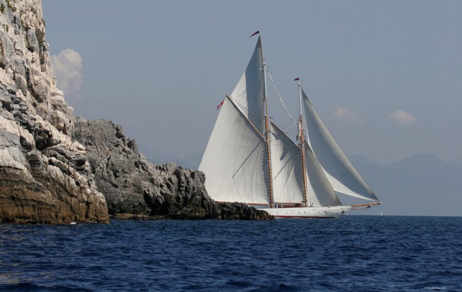 Racconti di mare, scrivetene uno  e potrete vincere una regata