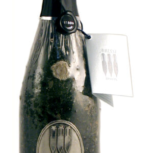 Abissi, le “bollicine” che emergono dalla cantina a 60 metri di profondità