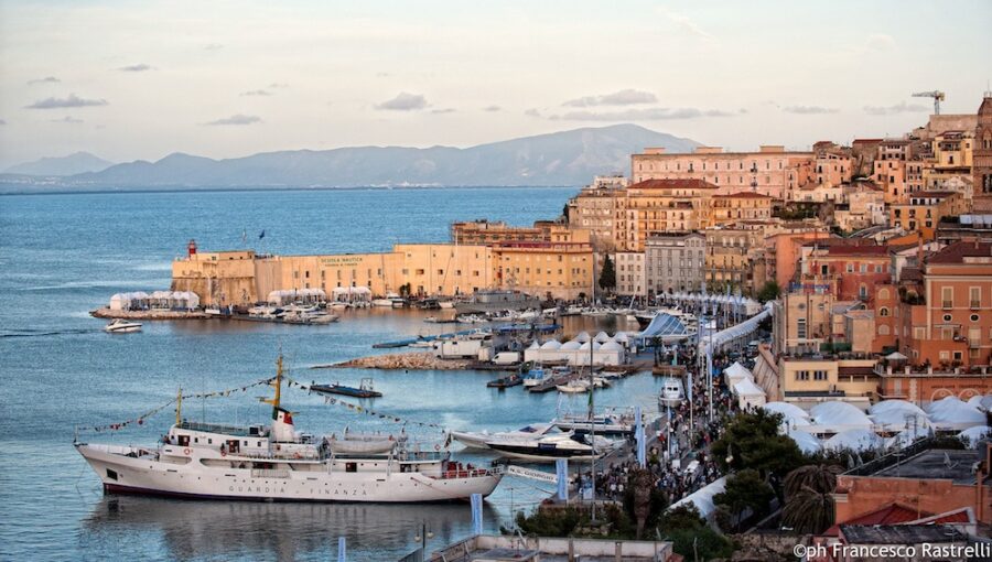 Ymf Gaeta, il raduno degli istituti  nautici salpa in formazione vincente