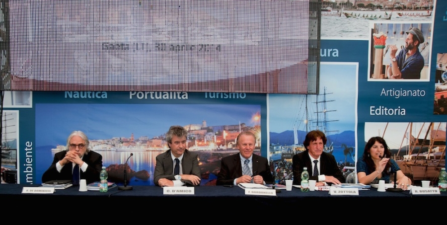 Il bilancio dell'Italia fa acqua  da tutte le parti ma non in mare...