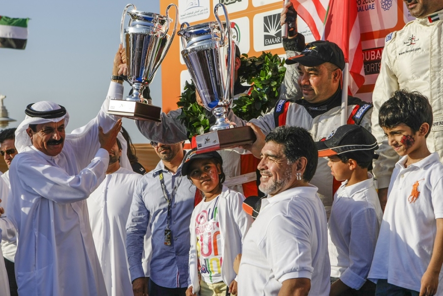Maradona torna a Napoli. Per tifare   i campioni della velocità sull'acqua