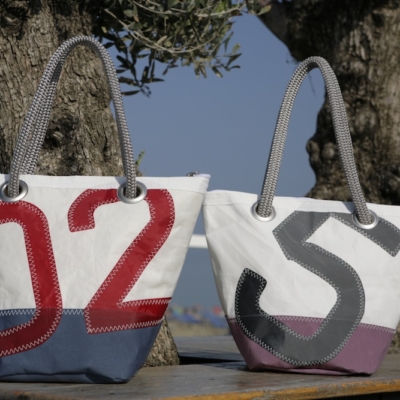 727 Sailbags, le borse fatte con le vecchie  vele invitano a fare un mare di viaggi...