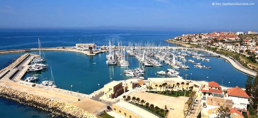 Porto turistico Marina di Ragusa,   l'ombelico del mondo Mediterraneo