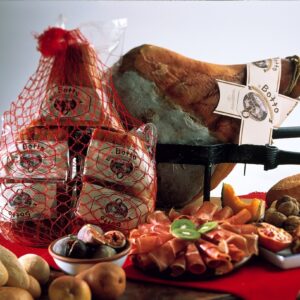 Una flotta di salumi è pronta a salpare  alla conquista delle tavolate al mare