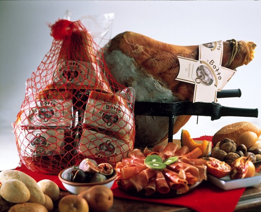 Una flotta di salumi è pronta a salpare  alla conquista delle tavolate al mare