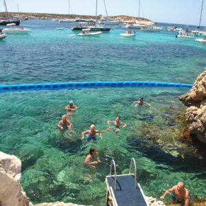 Isole Egadi, una rete di salvataggio  per tutelare i bagnanti dalle meduse