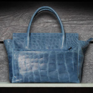 Mare popolato di coccodrilli e pitoni?  È il mare del lusso di Donna Elissa