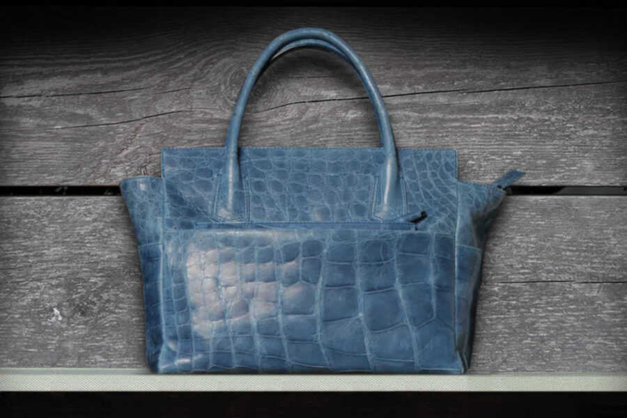 Mare popolato di coccodrilli e pitoni?  È il mare del lusso di Donna Elissa