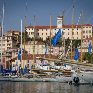 Vele d’epoca d’Imperia, le barche sono  da sogno, il viaggio nel tempo è vero