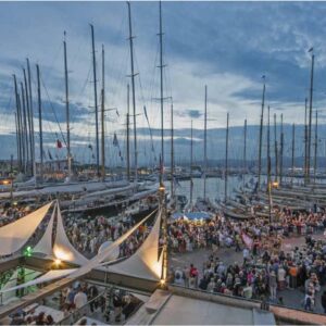 Quando Dio creò la donna, Saint Tropez  la mostrò nel suo splendore notturno