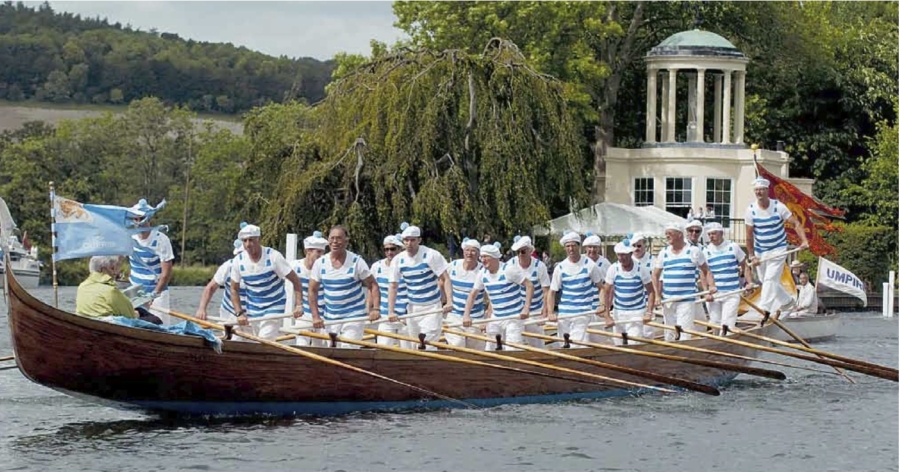 La gondola più lunga del mondo  ha navigato anche lungo il Tamigi