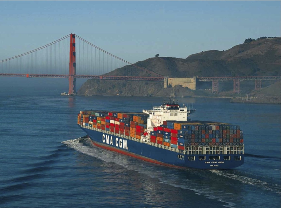 Portacontainer, i giganti del mare  trasportano "scatole" di 6 metri