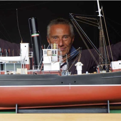 La nave "uccisa" da un'esplosione  rivive grazie a un modellino