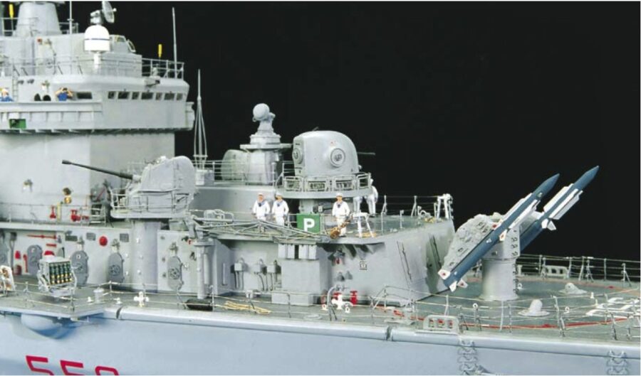 Piccoli modelli crescono: dai motoscafi  Riva al Vittorio Veneto in scala 1:100