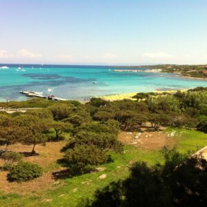 Affacciati alla finestra amare mio.  L’hotel si “tuffa” in acque da sogno