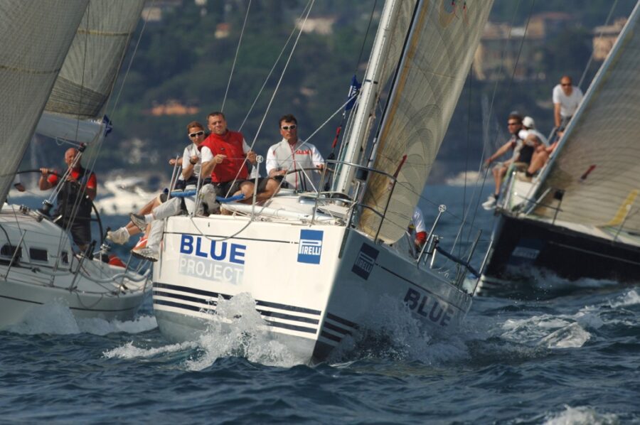 Eventi aziendali in barca, potete salpare   su quelle da regata e coi campioni della vela