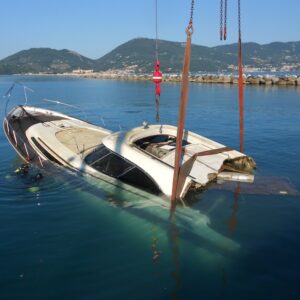 Soccorso in mare, cambiano le regole.  Chi può intervenire e a quali condizioni?