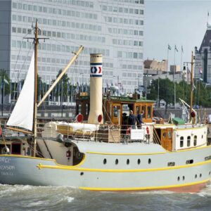 La nave puzzle costruita con pezzi d’epoca? Mezza Londra s’è fermata per ammirarla