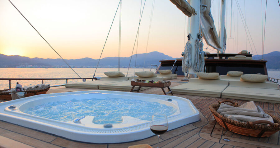 Cose da turchi? Se avvengono in caicco  sono meravigliosamente incredibili...