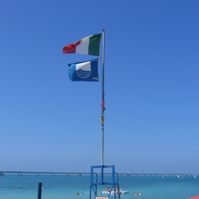 Bandiera Blu 2025: ecco le 487 spiagge  In Italia dove il mare è davvero da sogno