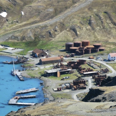 Città fantasma sul mare, a Grytviken  le balene erano trasformate in detersivi