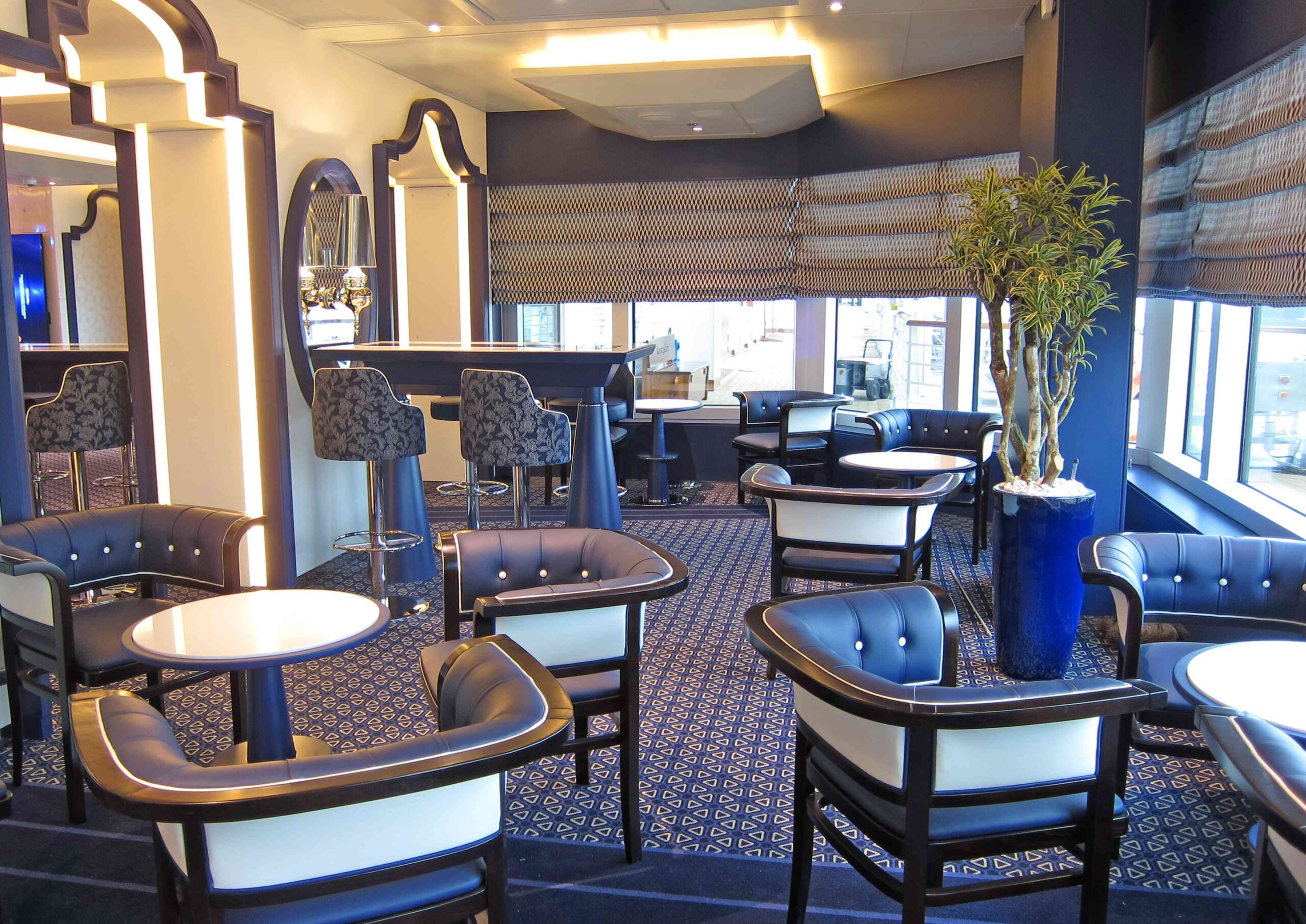 Tino Sana, il legno più pregiato fa navigare  le navi da crociera in un mare di lusso